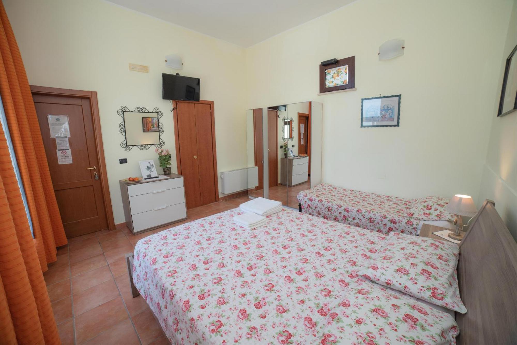 Agriturismo Fiori D'Arancio Паладжано Екстериор снимка